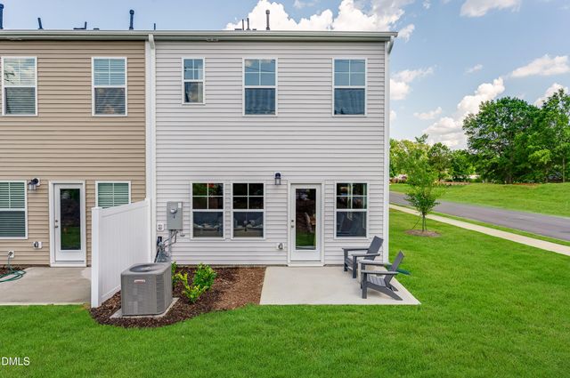 2421 Small Branch Trail 28, Raleigh, NC 27610