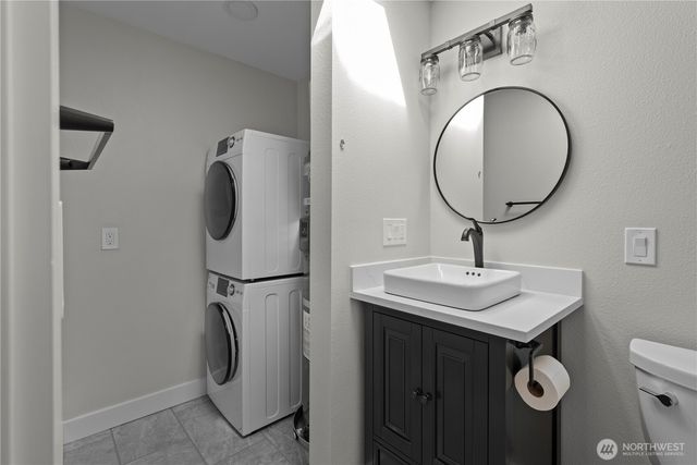 904 NE Lindsay Street #201, Coupeville, WA 98239
