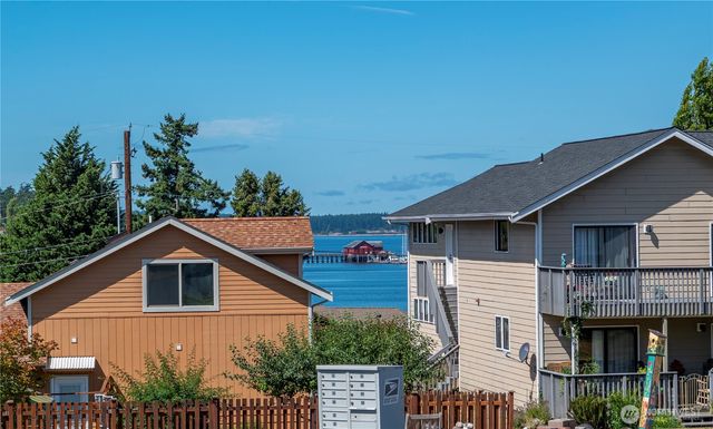 904 NE Lindsay Street #201, Coupeville, WA 98239