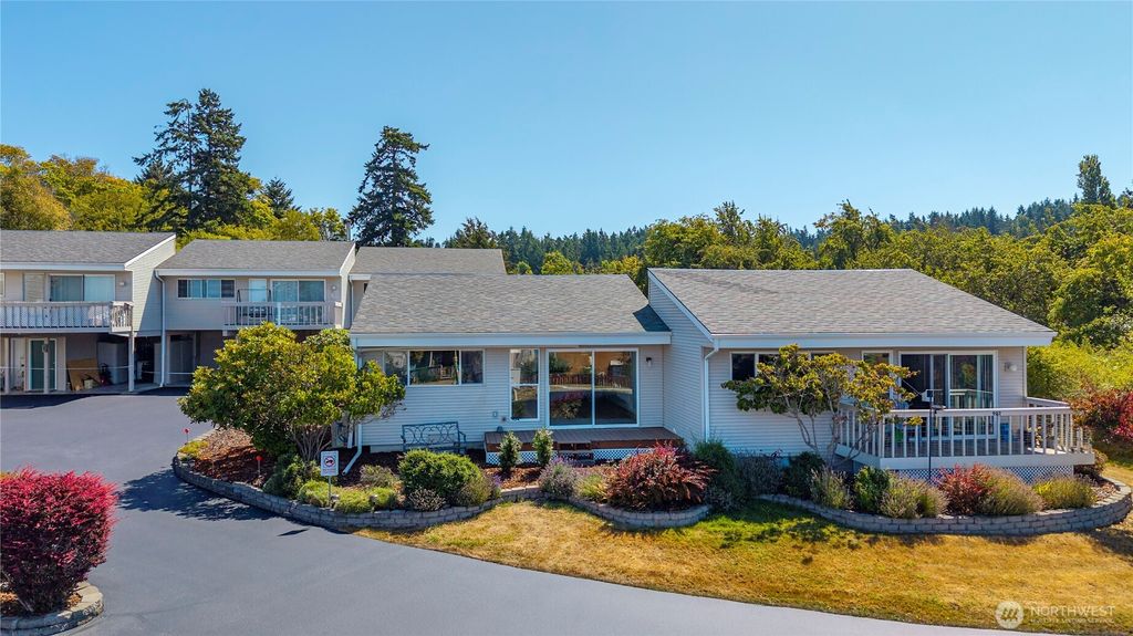 904 NE Lindsay Street #201, Coupeville, WA 98239