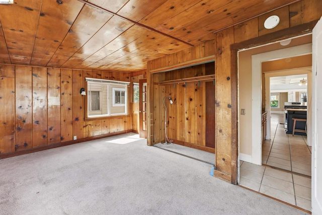 4326 West St, Oakland, CA 94608