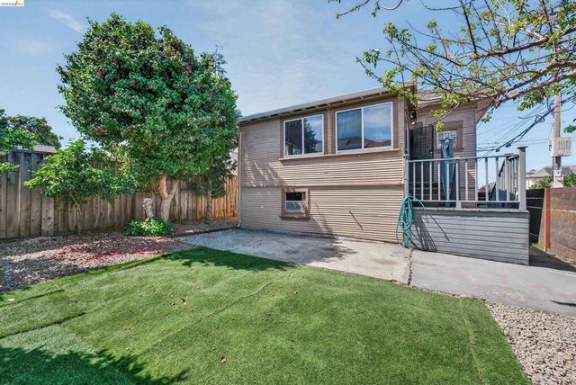 4326 West St, Oakland, CA 94608