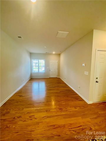 9213 Grand Valley Drive, Charlotte, NC 28213