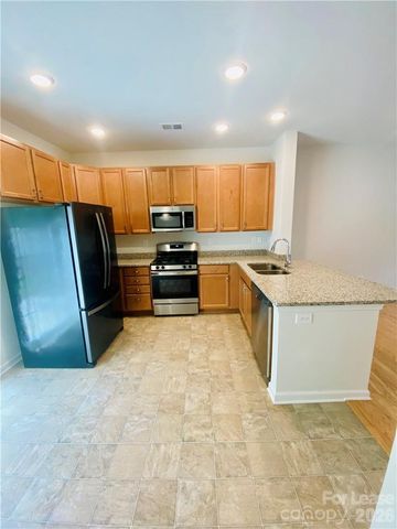 9213 Grand Valley Drive, Charlotte, NC 28213