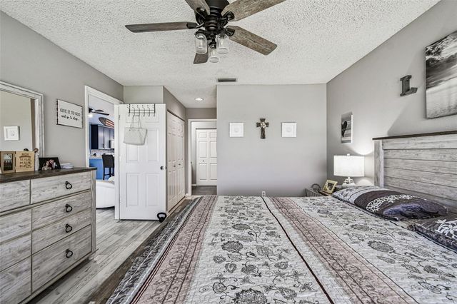 4210 CADDIE DRIVE E 202, Bradenton, FL 34203