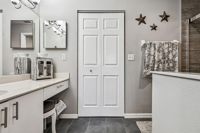 4210 CADDIE DRIVE E 202, Bradenton, FL 34203