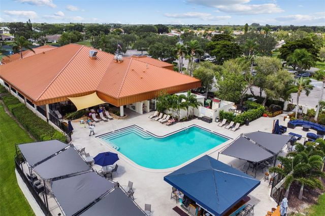 4210 CADDIE DRIVE E 202, Bradenton, FL 34203