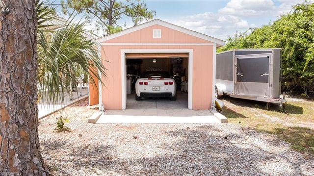 2515 15th ST W, Lehigh Acres, FL 33971
