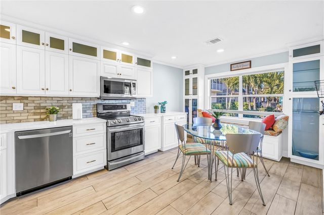 8985 ANTIGUA DRIVE, Seminole, FL 33777