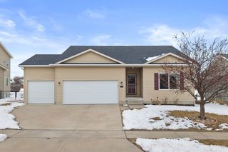 713 SE 12th Street, Grimes, IA 50111