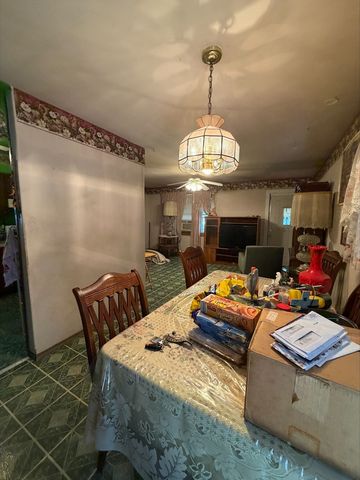 8620 S Baltimore Avenue, Chicago, IL 60617