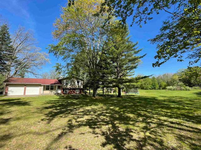 1860 S Jackson Avenue, Harrison, MI 48625