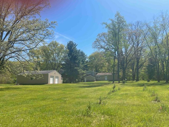 1860 S Jackson Avenue, Harrison, MI 48625