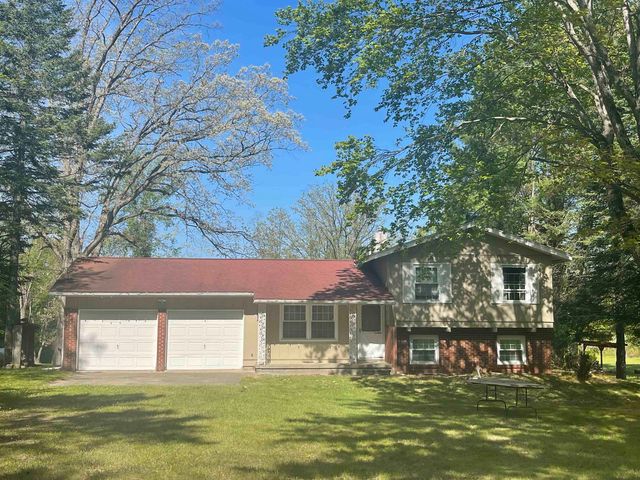 1860 S Jackson Avenue, Harrison, MI 48625