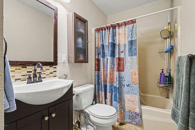 1860 S Jackson Avenue, Harrison, MI 48625