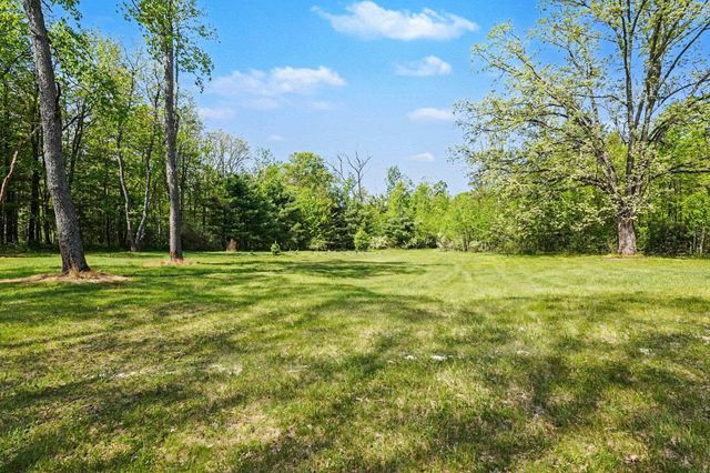 1860 S Jackson Avenue, Harrison, MI 48625