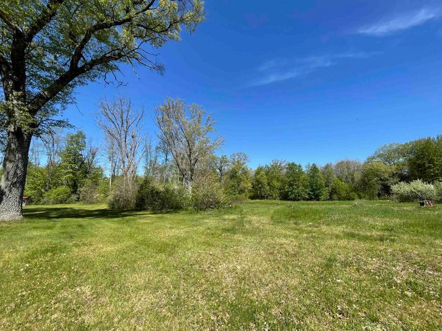 1860 S Jackson Avenue, Harrison, MI 48625