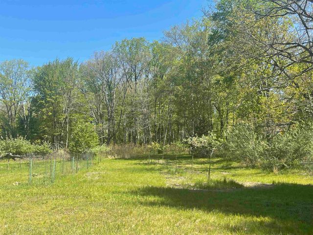 1860 S Jackson Avenue, Harrison, MI 48625