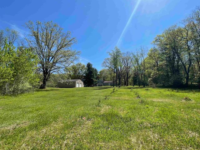 1860 S Jackson Avenue, Harrison, MI 48625