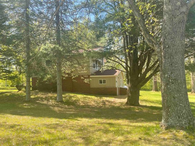 1860 S Jackson Avenue, Harrison, MI 48625