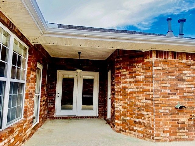 6872 Young Farm Avenue, Springdale, AR 72762
