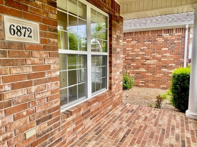 6872 Young Farm Avenue, Springdale, AR 72762