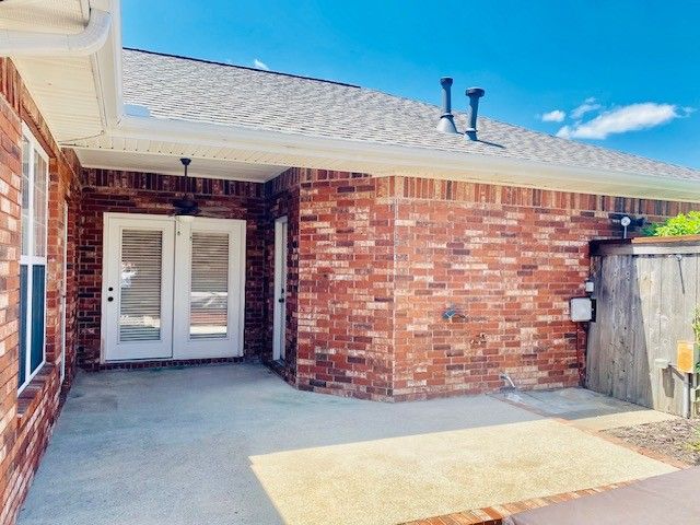 6872 Young Farm Avenue, Springdale, AR 72762