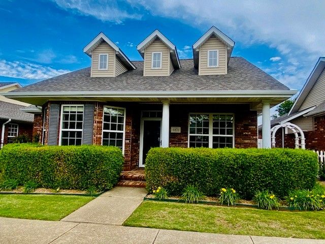 6872 Young Farm Avenue, Springdale, AR 72762