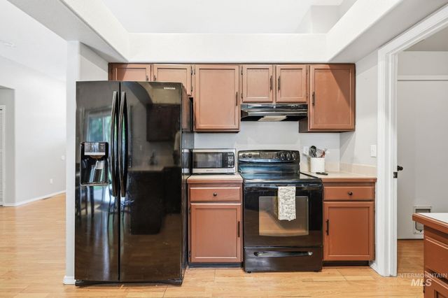 705 N Abernathy Way, Meridian, ID 83642