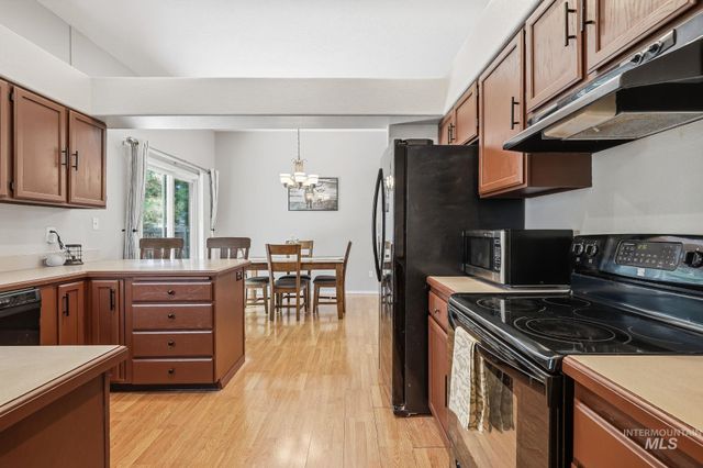 705 N Abernathy Way, Meridian, ID 83642