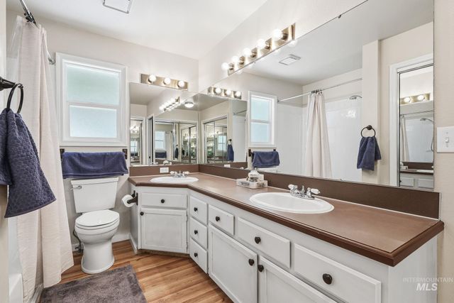 705 N Abernathy Way, Meridian, ID 83642
