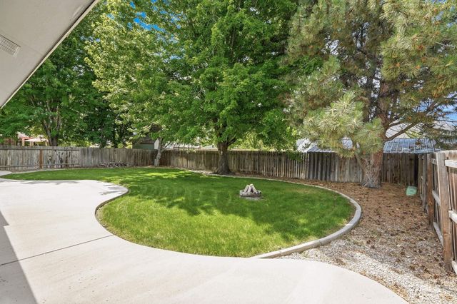 705 N Abernathy Way, Meridian, ID 83642