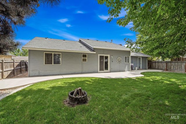 705 N Abernathy Way, Meridian, ID 83642