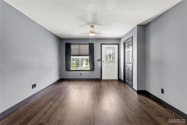 87 Parkway Drive B, Bloomsdale, MO 63627