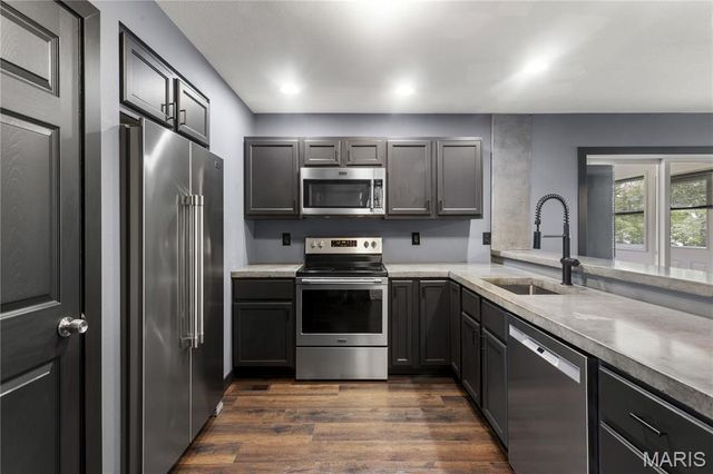 87 Parkway Drive B, Bloomsdale, MO 63627