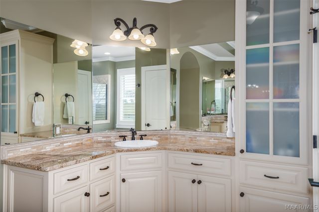 231 Dansby Court, Pike Road, AL 36064