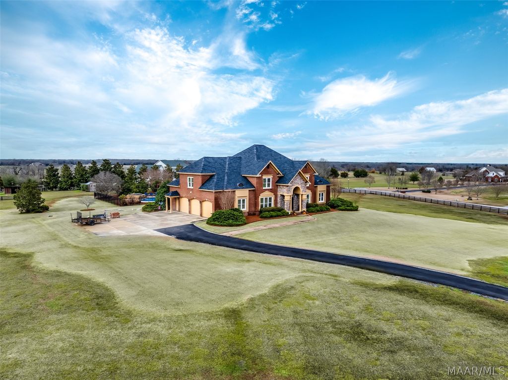 231 Dansby Court, Pike Road, AL 36064