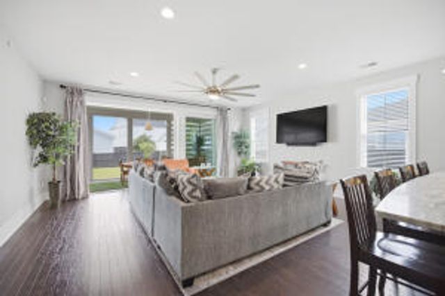123 Hewitt Street, Summerville, SC 29486