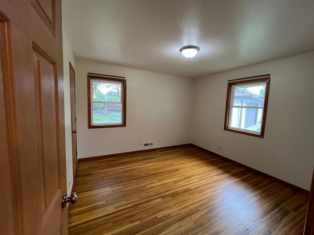 8499 Hilo Lane S, Cottage Grove, MN 55016
