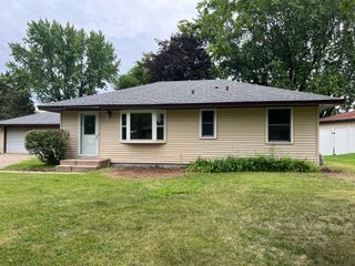 8499 Hilo Lane S, Cottage Grove, MN 55016