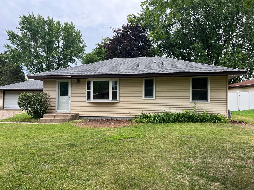 8499 Hilo Lane S, Cottage Grove, MN 55016