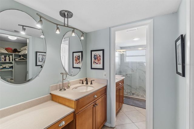 6300 MIDNIGHT PASS ROAD 708, Sarasota, FL 34242