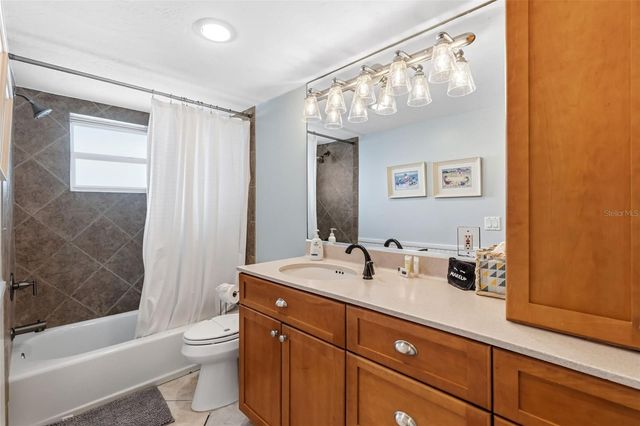 6300 MIDNIGHT PASS ROAD 708, Sarasota, FL 34242