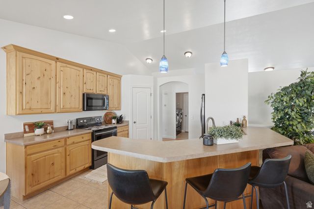 13524 S GRAND TROTTER WAY, Herriman, UT 84096