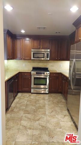 1726 S Bentley Avenue 304, Los Angeles, CA 90025
