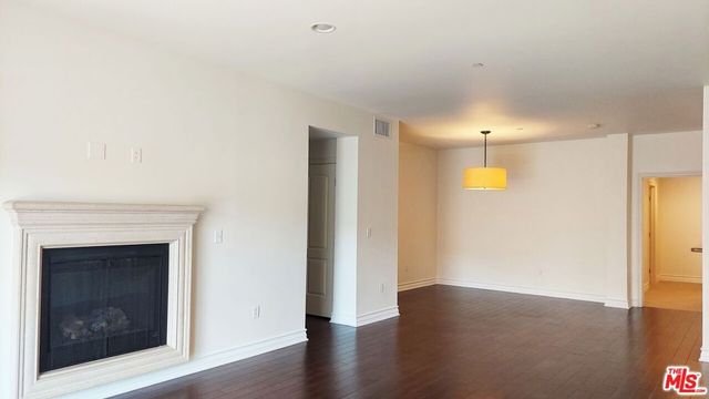 1726 S Bentley Avenue 304, Los Angeles, CA 90025