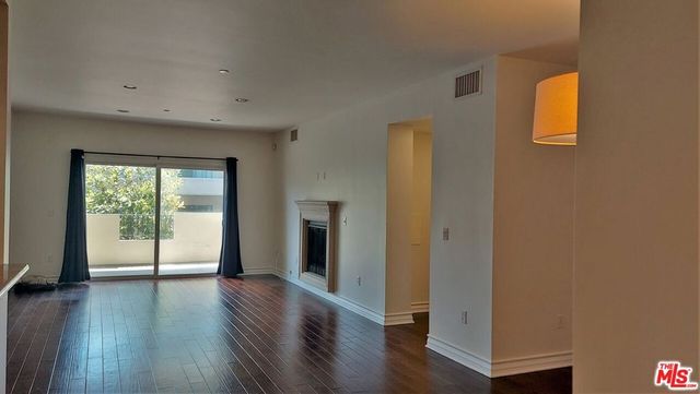 1726 S Bentley Avenue 304, Los Angeles, CA 90025