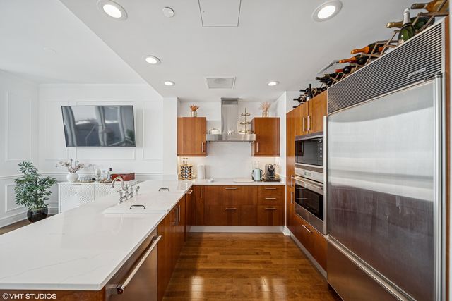 401 N WABASH Avenue 52C, Chicago, IL 60611
