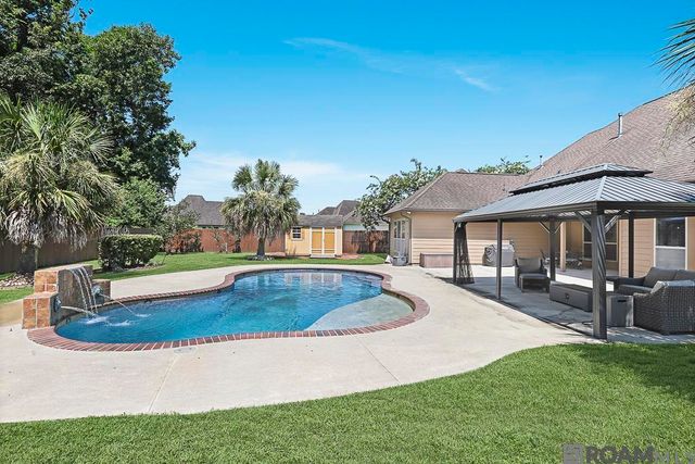 16052 Magnolia Trace Pkwy, Saint George, LA 70817