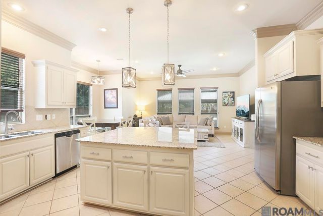 16052 Magnolia Trace Pkwy, Saint George, LA 70817